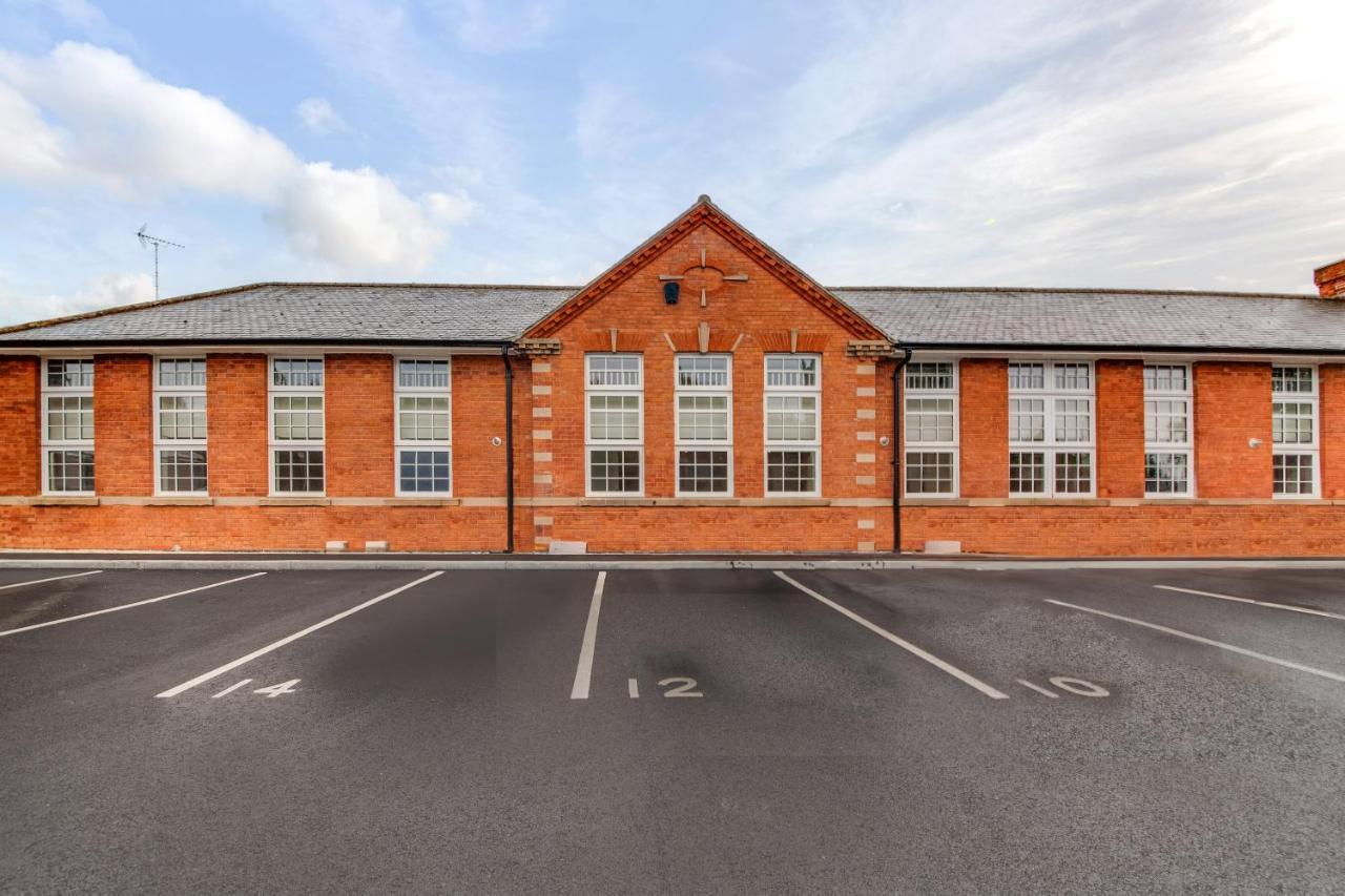 Apartmán Stylish & Contemporary 2-Bed Townhouse - Parking - Wi-Fi - Netflix Worksop Exteriér fotografie