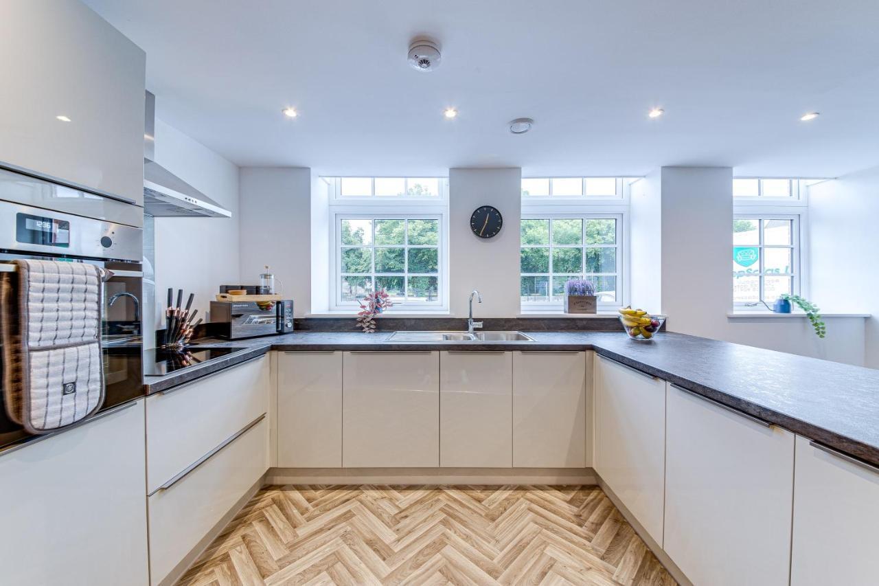 Apartmán Stylish & Contemporary 2-Bed Townhouse - Parking - Wi-Fi - Netflix Worksop Exteriér fotografie