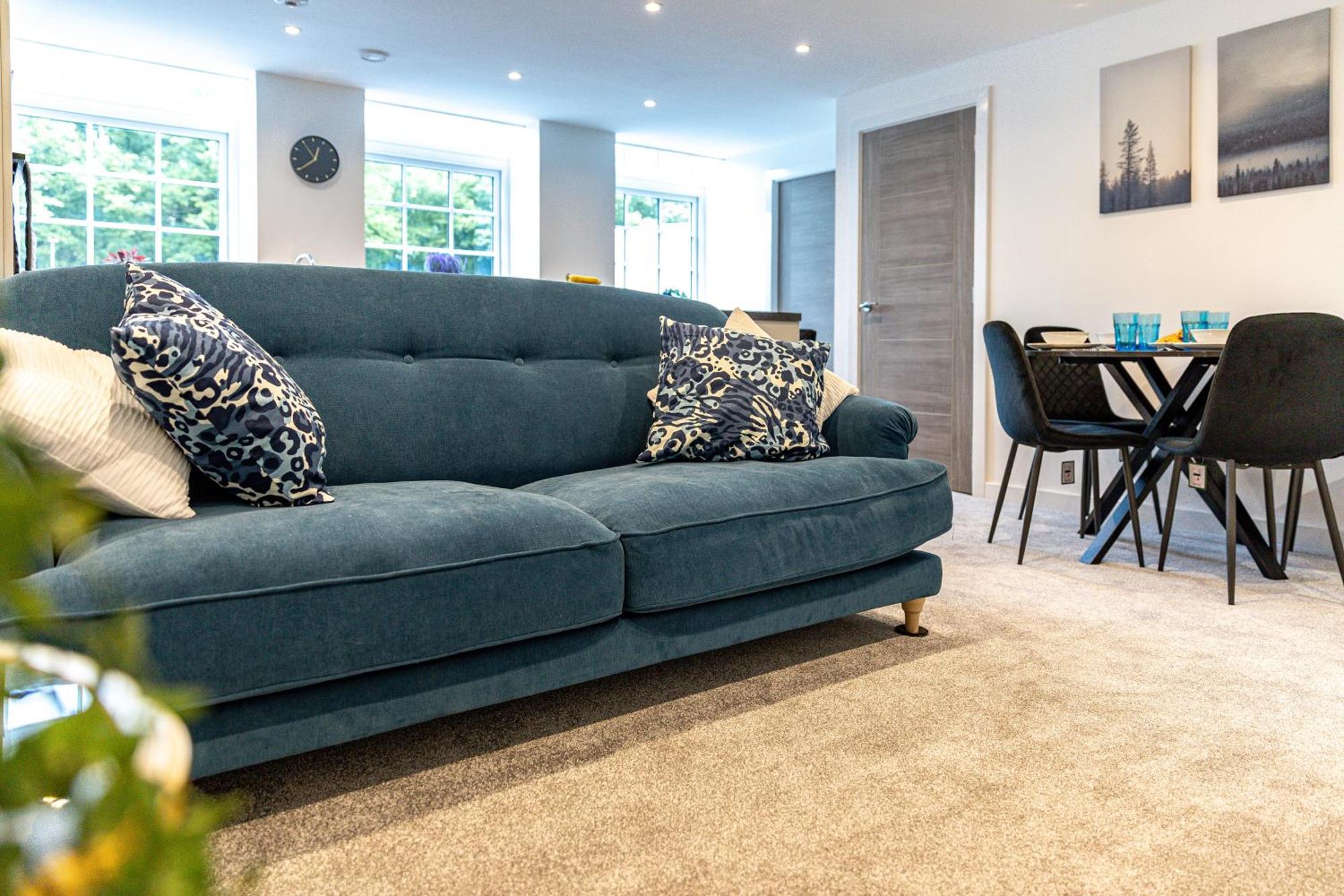 Apartmán Stylish & Contemporary 2-Bed Townhouse - Parking - Wi-Fi - Netflix Worksop Exteriér fotografie