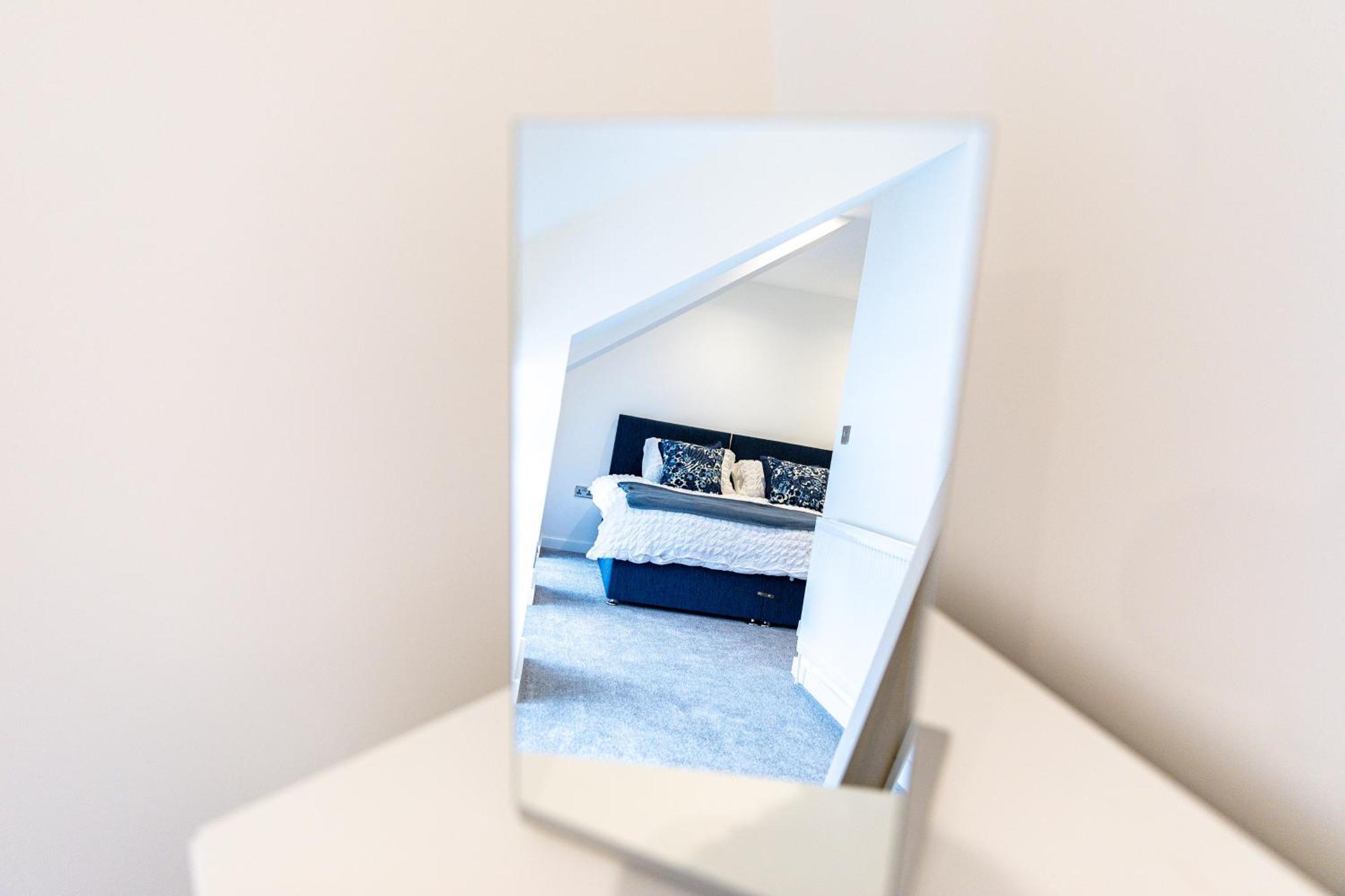 Apartmán Stylish & Contemporary 2-Bed Townhouse - Parking - Wi-Fi - Netflix Worksop Exteriér fotografie