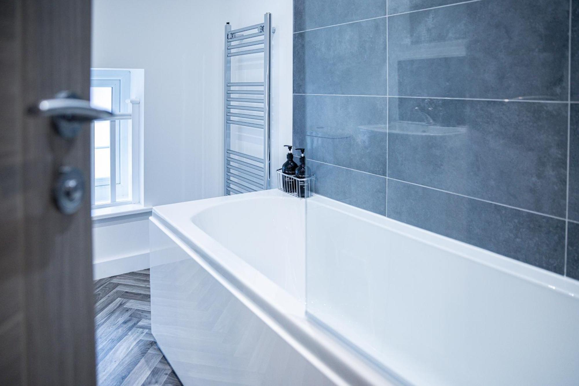 Apartmán Stylish & Contemporary 2-Bed Townhouse - Parking - Wi-Fi - Netflix Worksop Exteriér fotografie