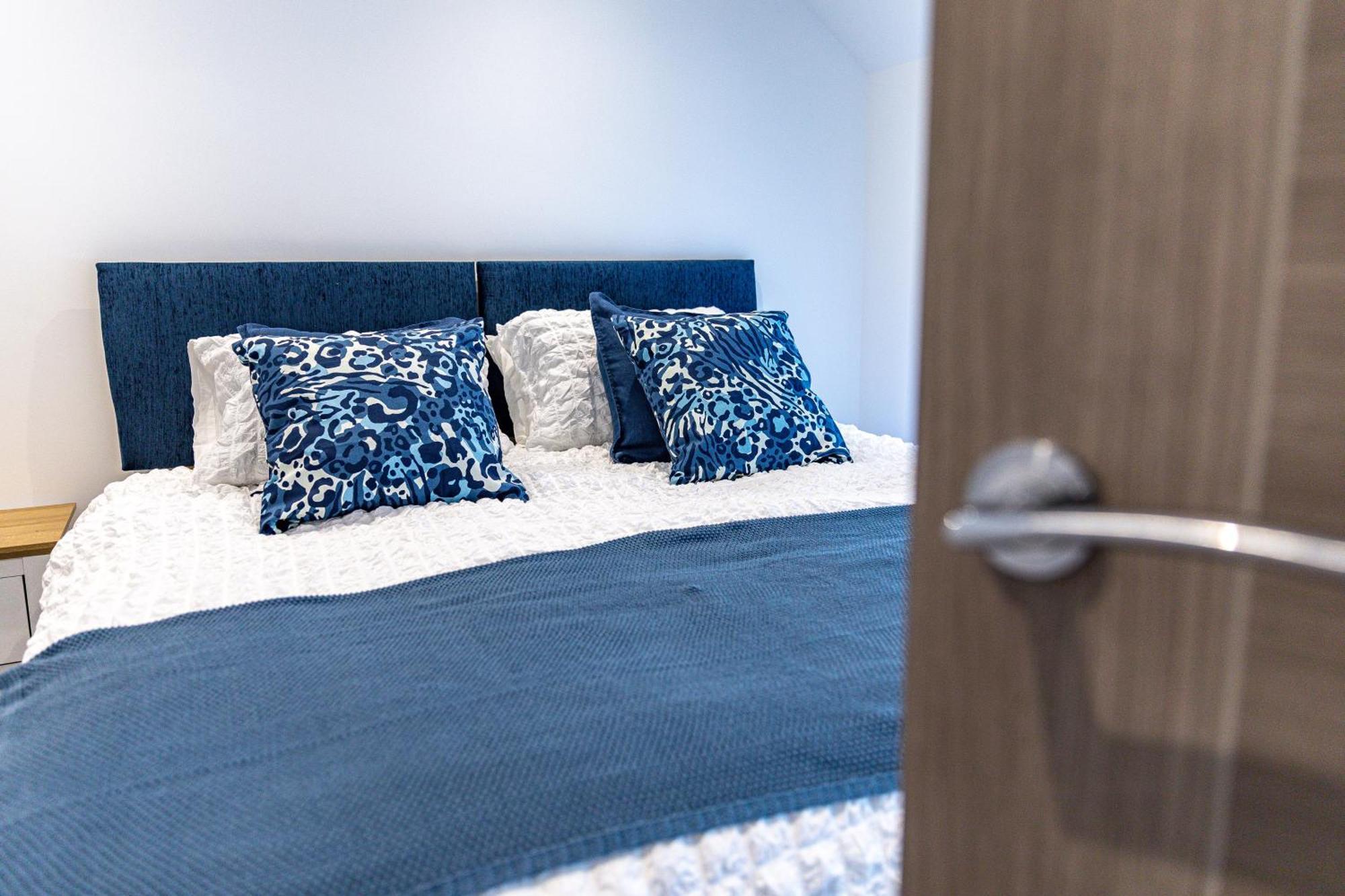 Apartmán Stylish & Contemporary 2-Bed Townhouse - Parking - Wi-Fi - Netflix Worksop Exteriér fotografie